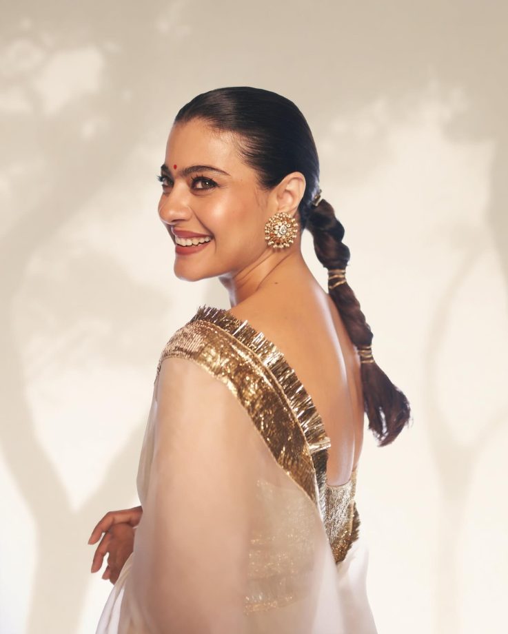 Kajol’s Saree Look Is a Shimmering Ode to Classic Bollywood Glam 955183