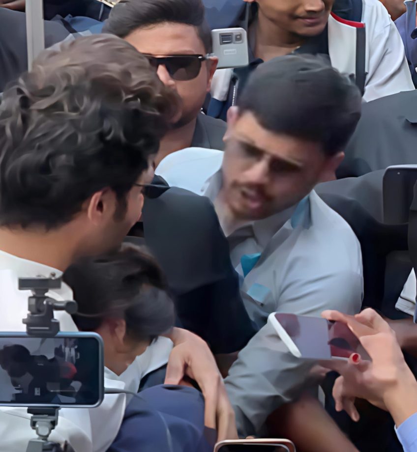Kartik Aaryan’s Down-to-Earth Fan Encounters That Went Viral for All the Right Reasons 956039