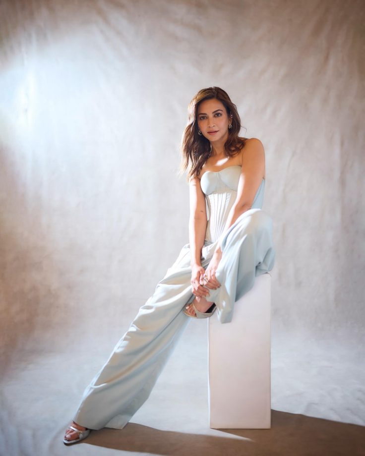 Kriti Kharbanda Keeps It Cool in Powder Blue Perfection 959057