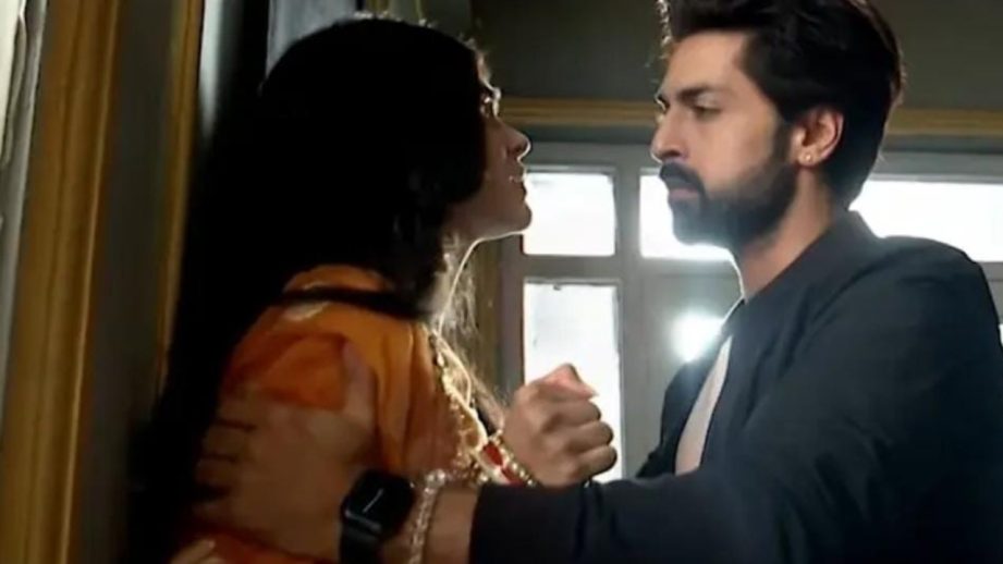 Kumkum Bhagya Serial Spoiler: Raunak Tries To Impress, Prarthana Slaps Him 957341