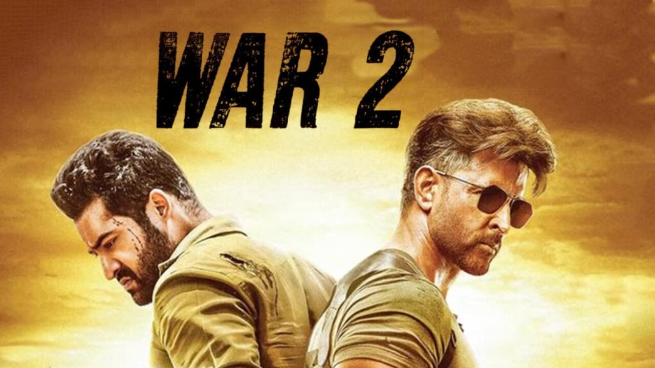 NTR fans turn theater into stadium after watching him in trailer of WAR 2! 959061
