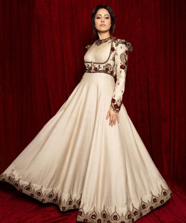 Nushrratt Bharuccha Channels 90s Begum Glam in Vintage Hues 959002