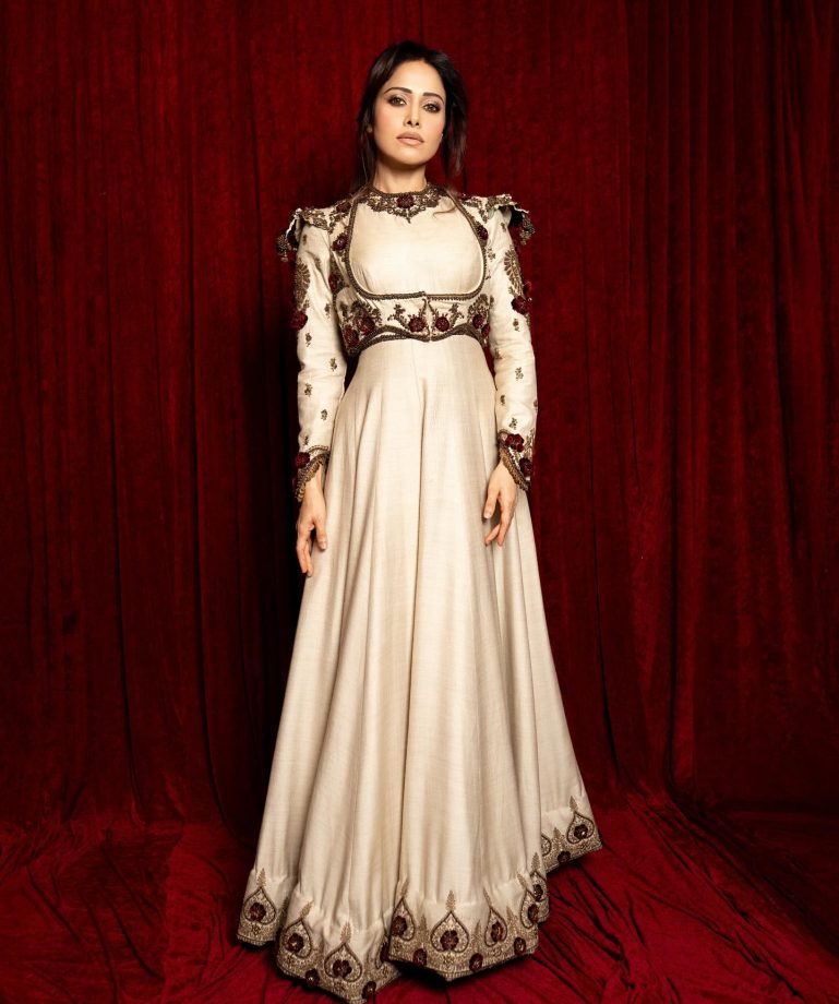 Nushrratt Bharuccha Channels 90s Begum Glam in Vintage Hues 959000