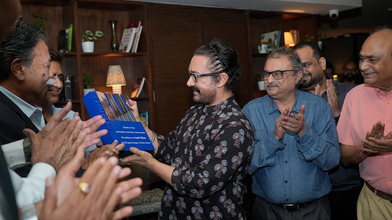 "Reaffirmed his unwavering belief in the theatrical experience." Says Kamal Gianchandani, CEO PVRINOX, while praising Aamir Khan for releasing Sitaare Zameen Par in theaters only! 955492