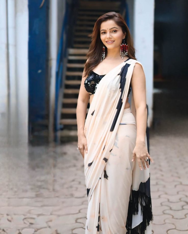 Rubina Dilaik’s Glam Saree Look is a Fusion of Classic and Contemporary 955151
