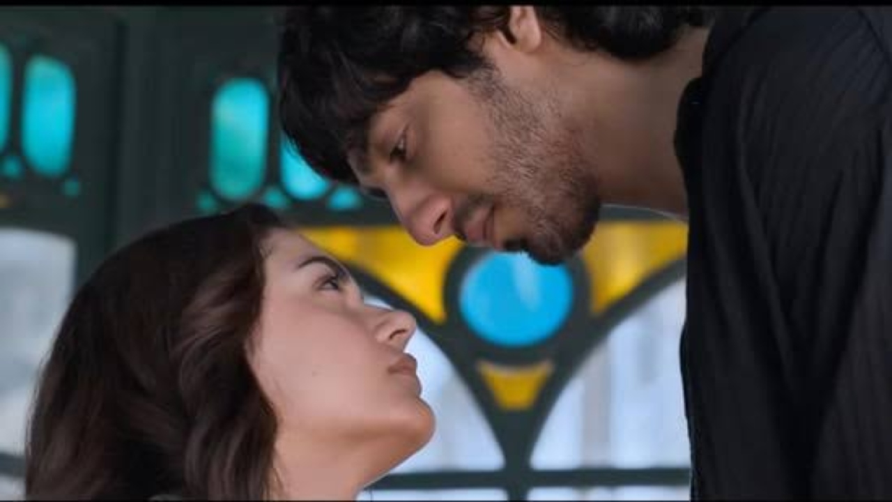 Saiyaara Box Office Collection Day 6: Strong Hold Mid-Week, Total Inches Towards 155 Cr 958633
