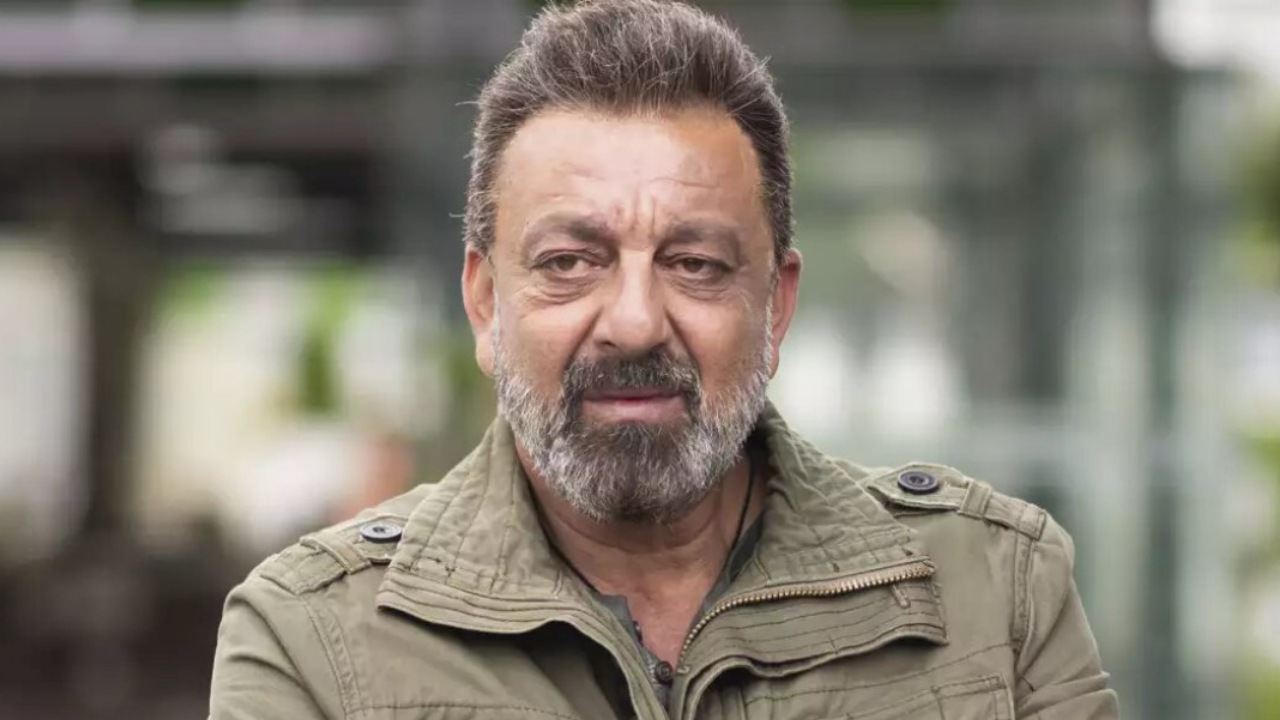Sanjay Dutt returns devoted fan's Rs 72 crore property to family 959435