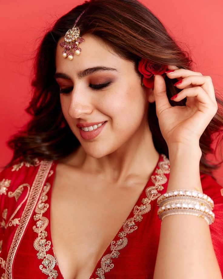 Sara Ali Khan Sets the Style Bar High with Her Red-Hot Fashion Moments 957268