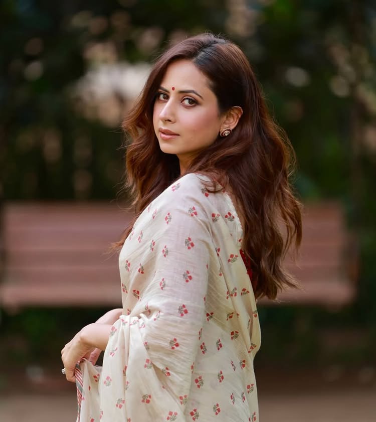Sargun Mehta: The Undisputed Queen of Punjabi Cinema Marks 10 Years in the industry, Husband Ravie shares an heartwarming post 960131