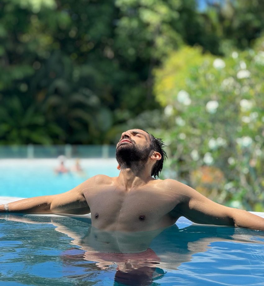 Shabir Ahluwalia and Arjit Taneja’s Shirtless Pool Moments are Pure Vacation Goals 955974