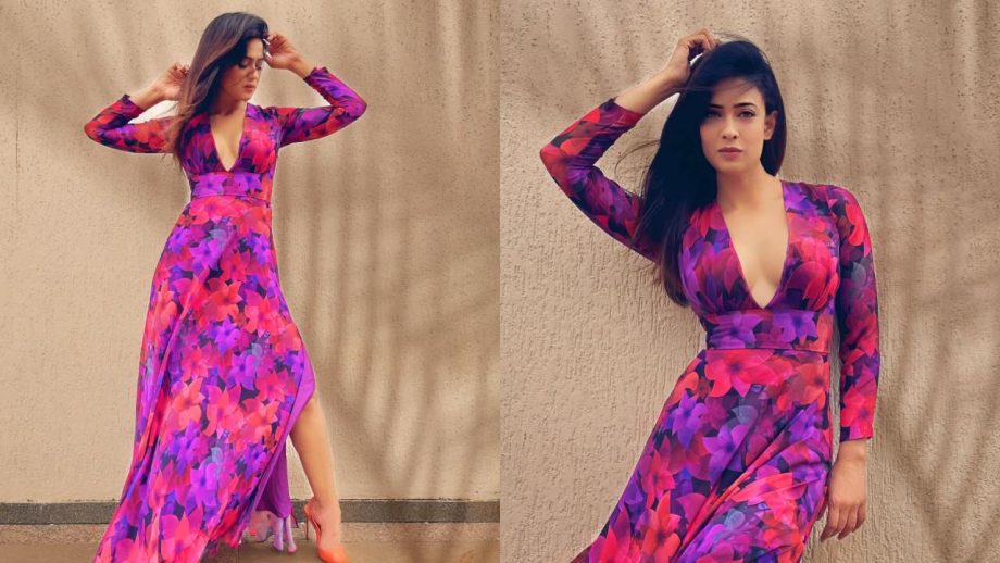 Shweta Tiwari Nails Monsoon Florals In Her 40s Like A Pro: See How? 958250