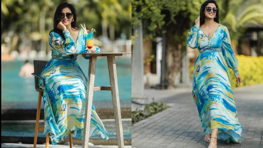 Shweta Tiwari Nails Monsoon Florals In Her 40s Like A Pro: See How? 958244