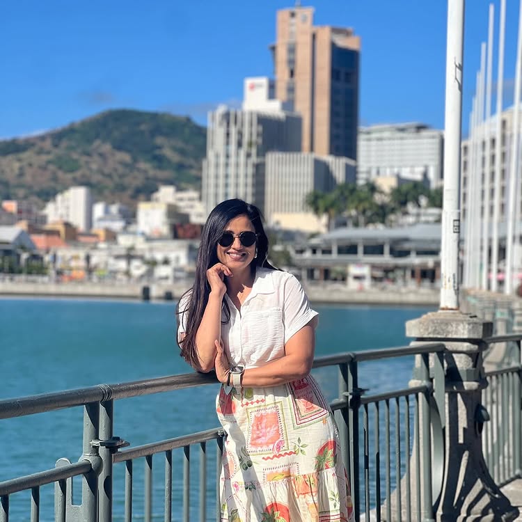 Shweta Tiwari Serves Vacation Glam In Crop Shirt & Printed Skirt - See Sunkissed Pics 954909
