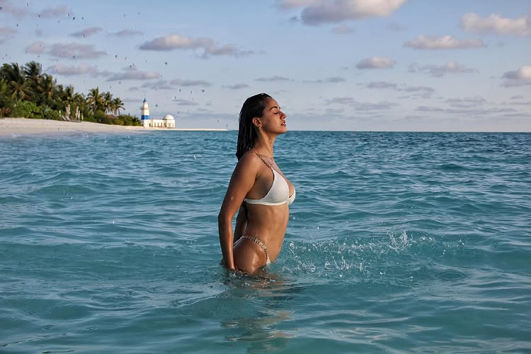 Soaked In Glam: Disha Patani’s 5 Hottest Wet Look Moments 960143