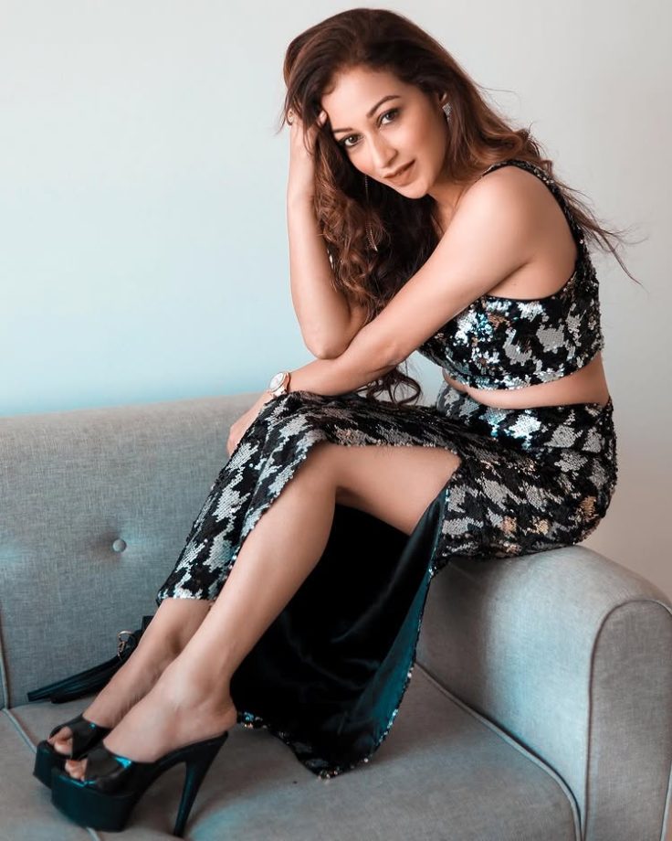 TMKOC Beauties Sunayana Fozdar, Munmun Dutta And Palak Sindhwani Turn Up Glam In Slit Skirts – See Pics 956254