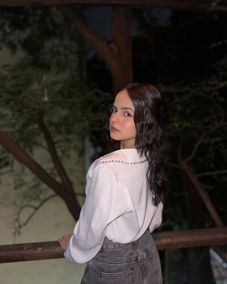 TMKOC Beauties Sunayana Fozdar, Munmun Dutta And Palak Sindhwani Turn Up Glam In Slit Skirts – See Pics 956263