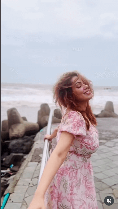 TMKOC's Munmun Dutta Embraces Monsoon Bliss In Floral Dress On Serene Beach Day 955578