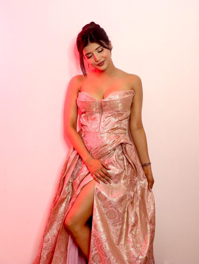Yeh Rishta Kya Kehlata Hai Fame Shivangi Joshi & Samridhii Shukla Bold Avatars Set Instagram on Fire 959012