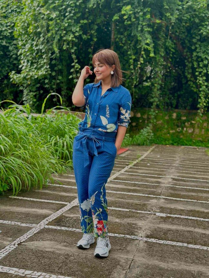 YRKKH Fame Hina Khan Nails Monsoon Fashion In Breezy Blue Co-ord Set 958583
