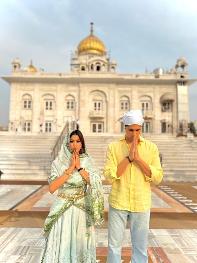 A day out in Delhi with Param & his Sundari! 964531