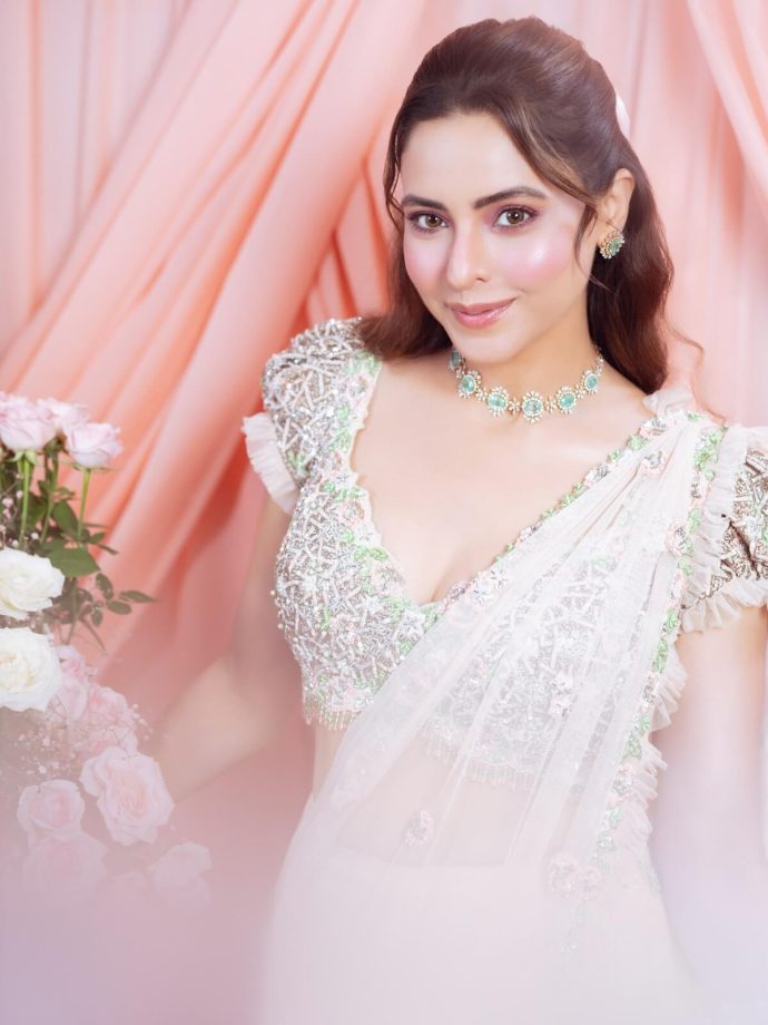 Aamna Sharif Showcases Ethereal Floral Outfits for Raksha Bandhan 2025 961877