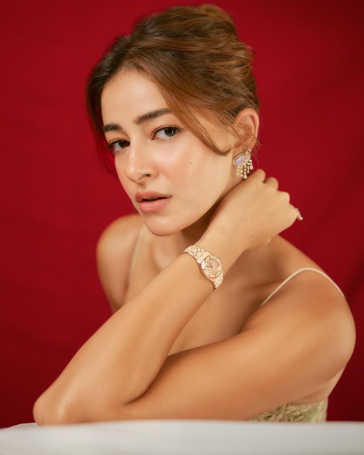 Ananya Panday Brings Vintage Romance Alive in a French-Inspired Silhouette 965410