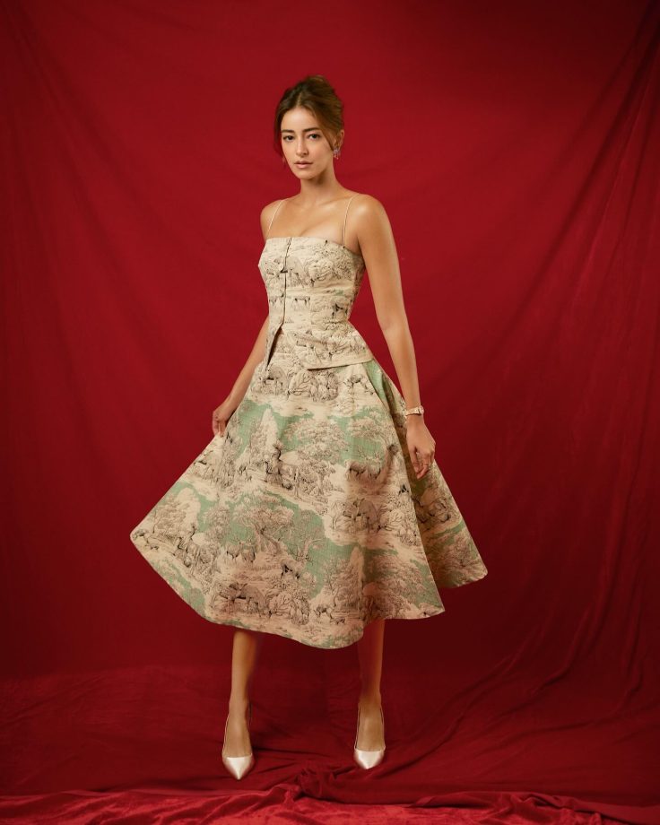 Ananya Panday Brings Vintage Romance Alive in a French-Inspired Silhouette 965413