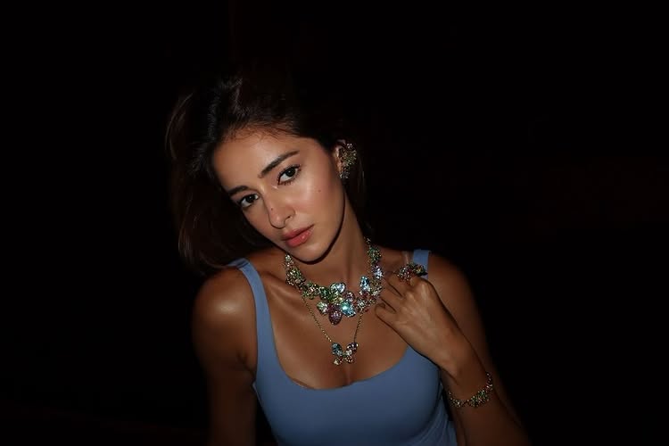 Ananya Panday: Radiant, Elegant, and Sparkling 962855