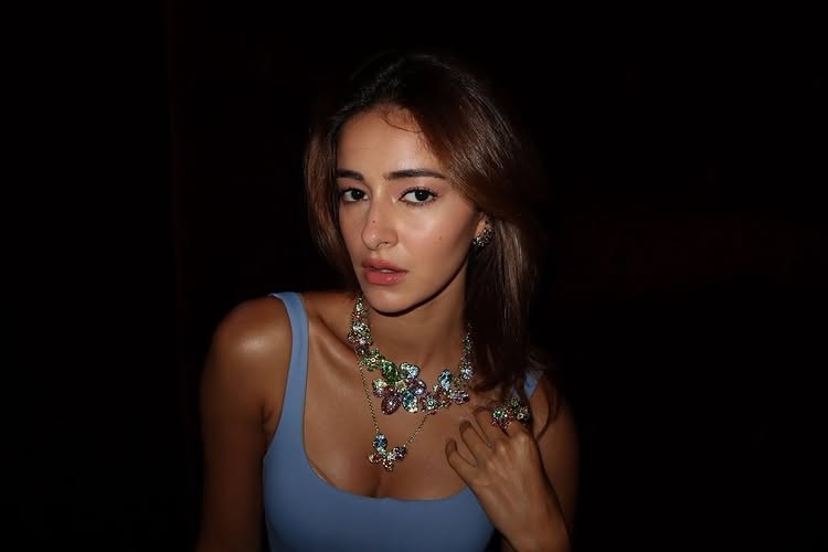 Ananya Panday: Radiant, Elegant, and Sparkling 962851