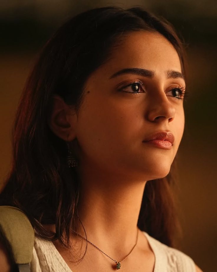 Aneet Padda Overwhelmed by ‘Saiyaara’s Success, Opens Up About Fear of Not Being Enough 961665