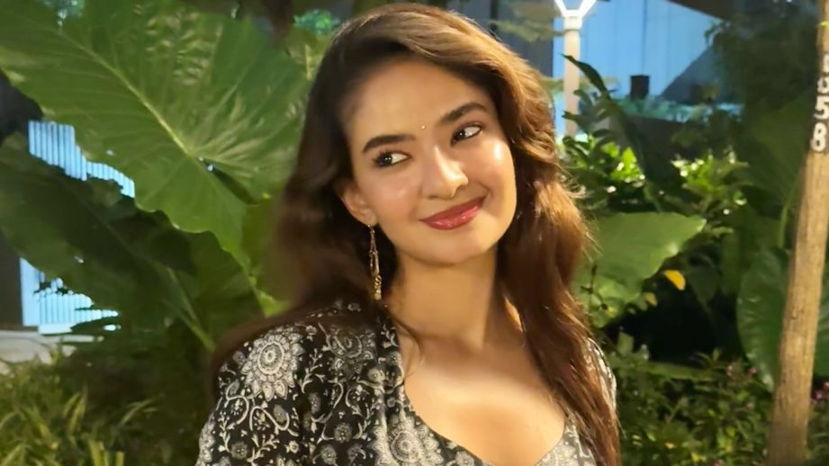 Anushka Sen’s Chic Monochrome Look 965573