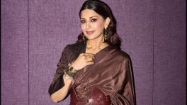 Sonali Bendre Brings Earthy Elegance in a Brown Saree