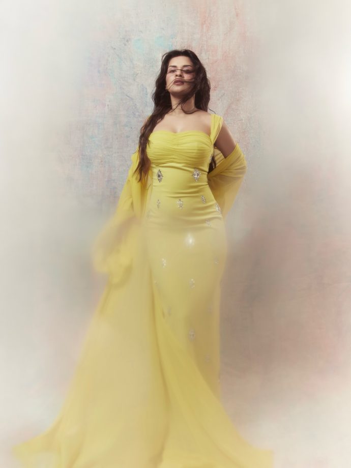 Avneet Kaur Redefines Princess Charm In Yellow Off-shoulder Bodycon Gown 965033