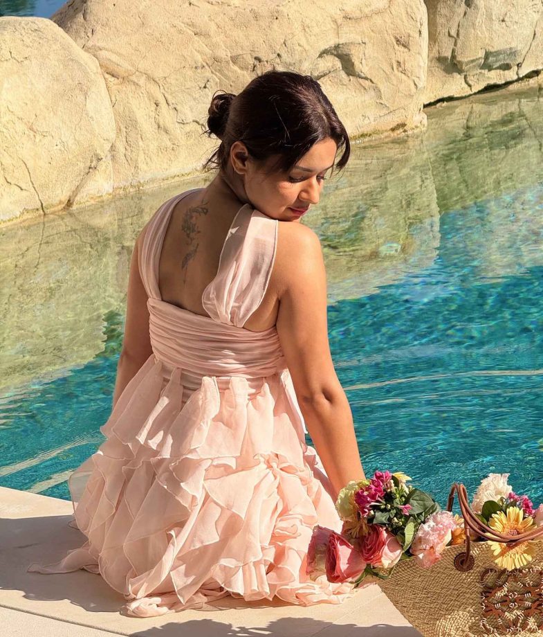 Avneet Kaur Shines in Rose at Grand-Hotel du Cap-Ferrat 961532