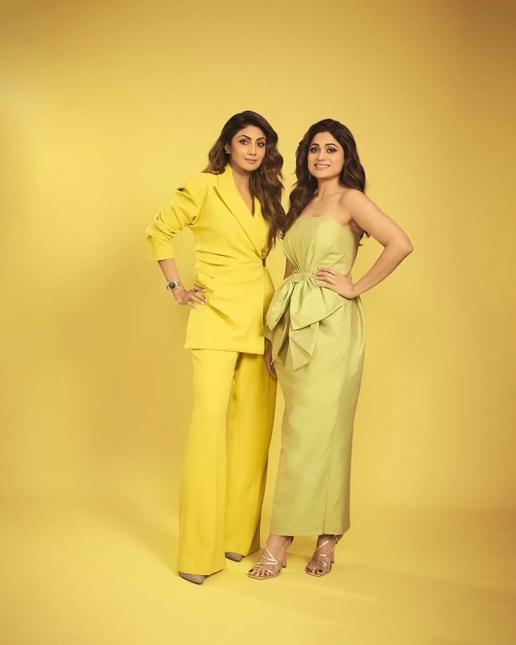 Bollywood Glam: Shilpa and Shamita Shetty’s Stunning Fashion Shoot 962252