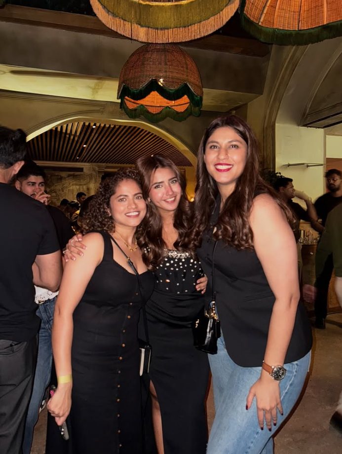 Celebrating Success and Friendship: Roshni Walia’s Memorable Night 960560