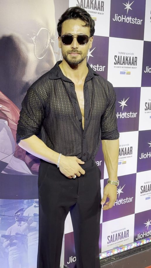 Exes Bump Into Each Other! Disha Patani And Tiger Shroff Twin in Black at ‘Salakaar’ Premiere 961703