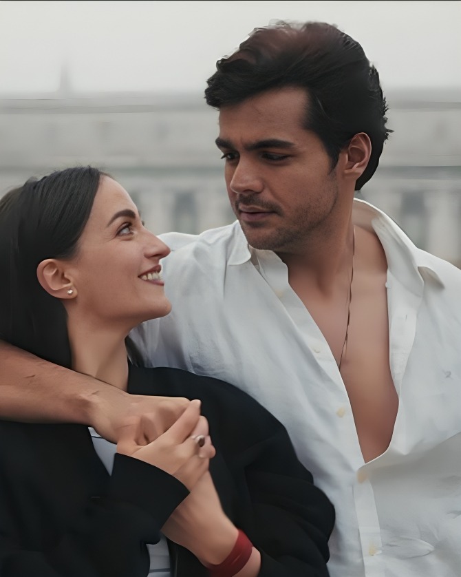 From Directorial Debut to being the only Indian invited to the screening of Jurassic Park: 5 Big Feats of Ashish Chanchlani That Prove He’s the Biggest Digital Star of India 961424