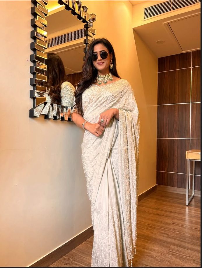 Ganesh Puja Looks We’re Stealing from Munmun Dutta, Shweta Tiwari, and Anita Hassanandani 964842