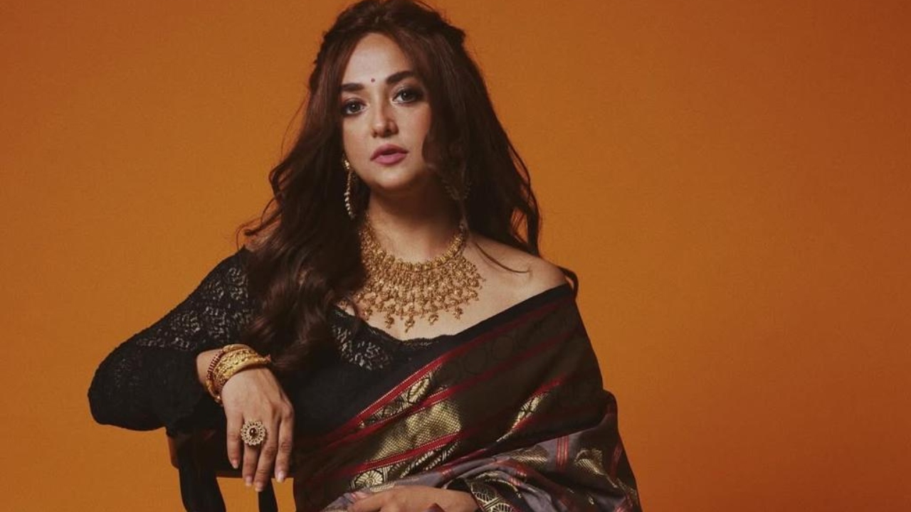 “Grateful to all the protesters for proving we still have humanity left in many of us,” Monali Thakur Reacts to Supreme Court Verdict on Stray Dogs 964275