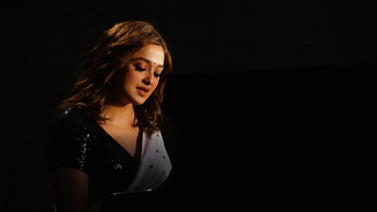 “I had lost myself trying to cope with loss and trauma” says Monali Thakur as she unveils her new song Ek Baat Phir 961394