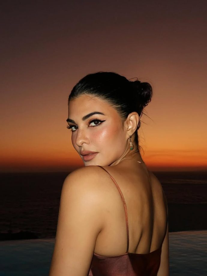 Jacqueline Fernandez Roars in Style with Fiery Tiger-Print Satin Slip Gown 963815