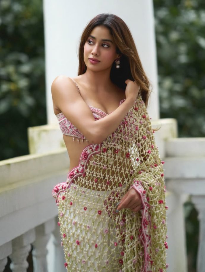 Janhvi Kapoor Dazzles in Modern Saree for Param Sundari 962247