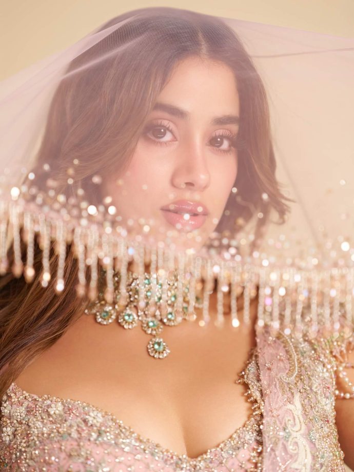 Janhvi Kapoor Radiates Royal Romance in Pastel Embellished Saree 960517