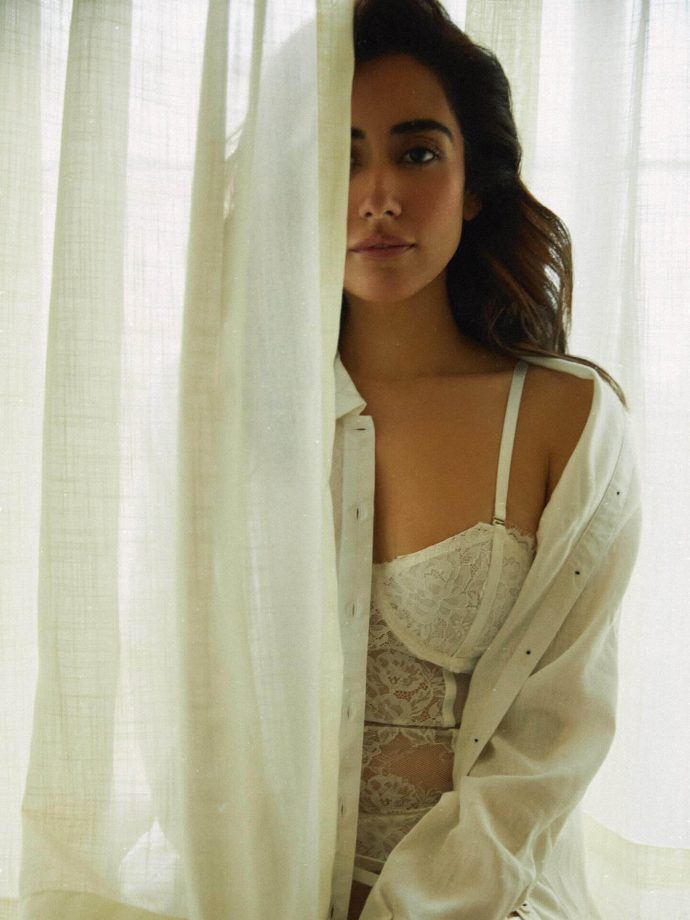 Jonita Gandhi Advocates for Female Empowerment with Bold Statement 962122