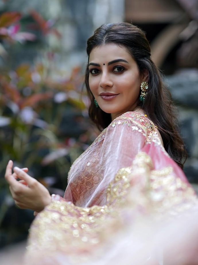 Kajal Aggarwal Shines in Ethereal Saree Ahead of Ramayana 963854