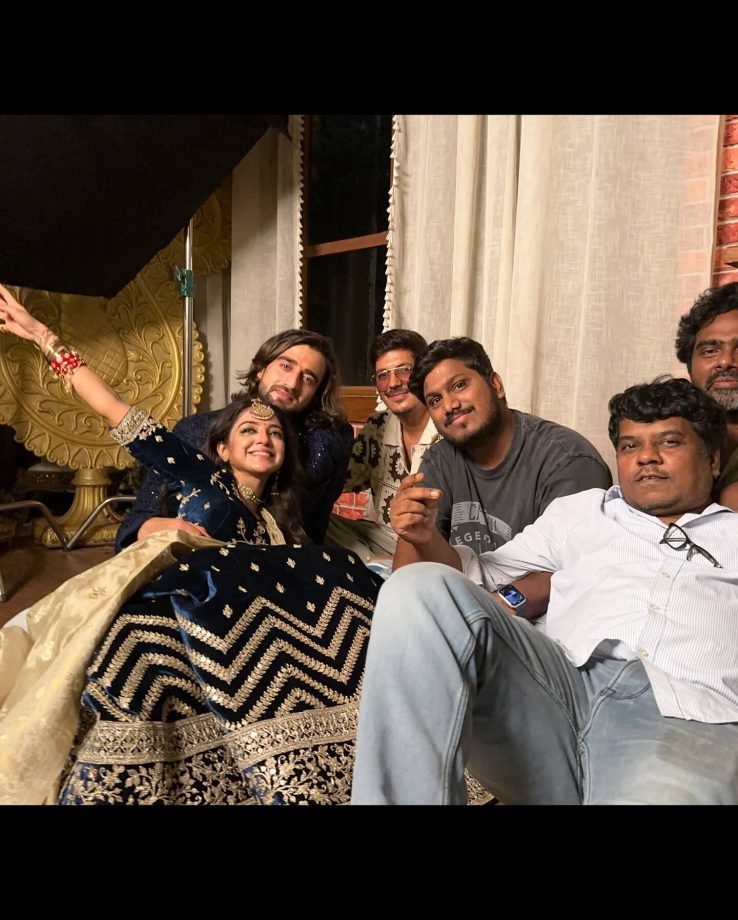 Khushi Dubey Celebrates Last Day of 'Jaadu Teri Nazar – Daayan Ka Mausam' on Instagram 960916