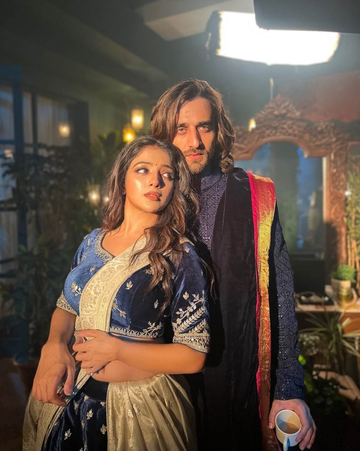 Khushi Dubey Celebrates Last Day of 'Jaadu Teri Nazar – Daayan Ka Mausam' on Instagram 960918