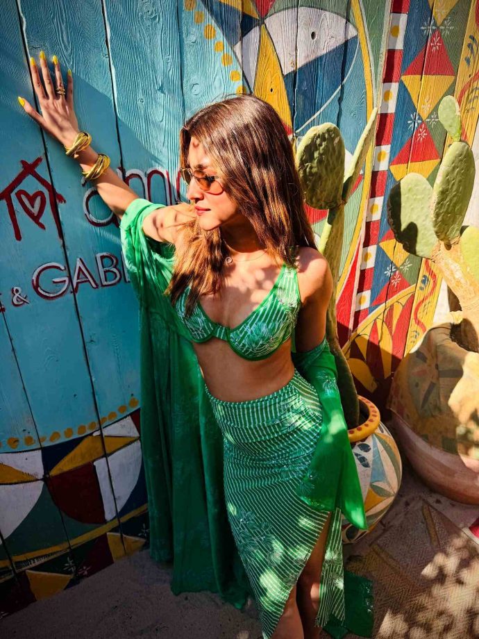 Kriti Sanon's Chic Green Ensemble From Her Euro Getaway 961548