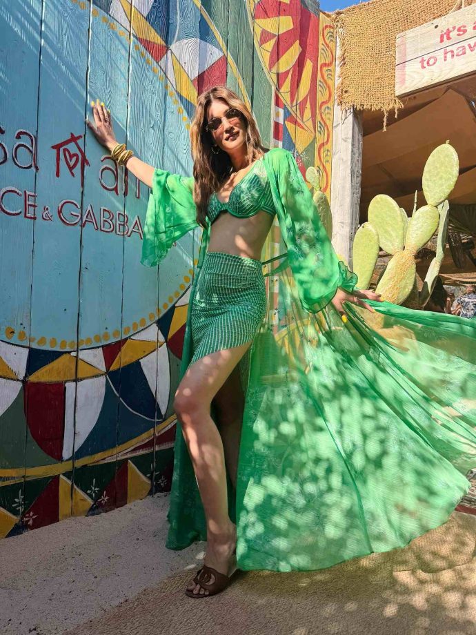Kriti Sanon's Chic Green Ensemble From Her Euro Getaway 961545